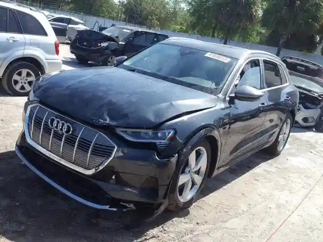 WA1LAAGE3KB022402 2019 AUDI E-TRON PREMIUM PLUS-1