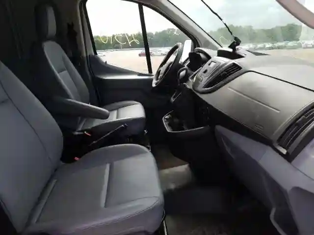 1FTYE2YM6KKA78538 2019 FORD TRANSIT T-150-4