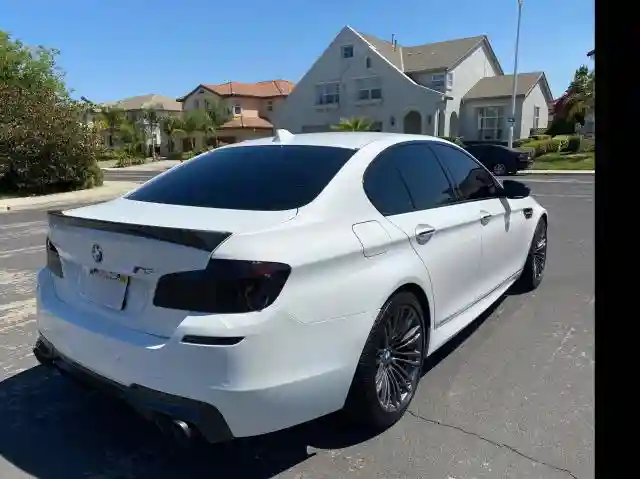 WBSFV9C56DC773141 2013 BMW M5-3