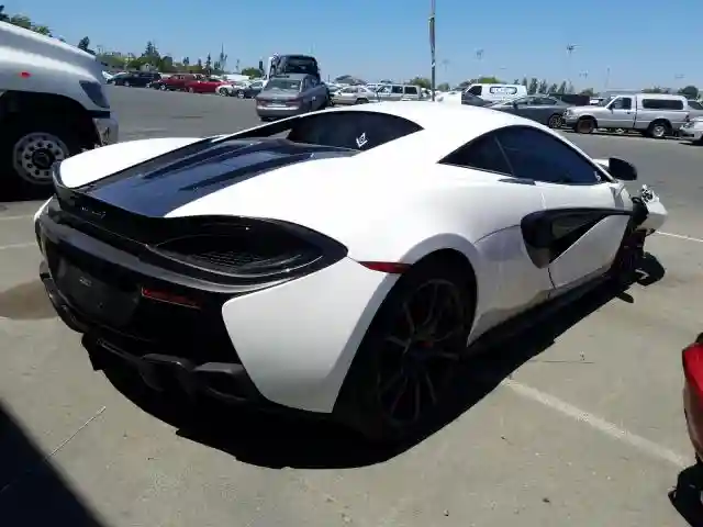 SBM13DAA4HW003252 2017 MCLAREN AUTOMOTIVE 570S-3