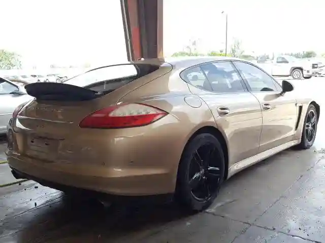 WP0AA2A75DL013954 2013 PORSCHE PANAMERA 2-3