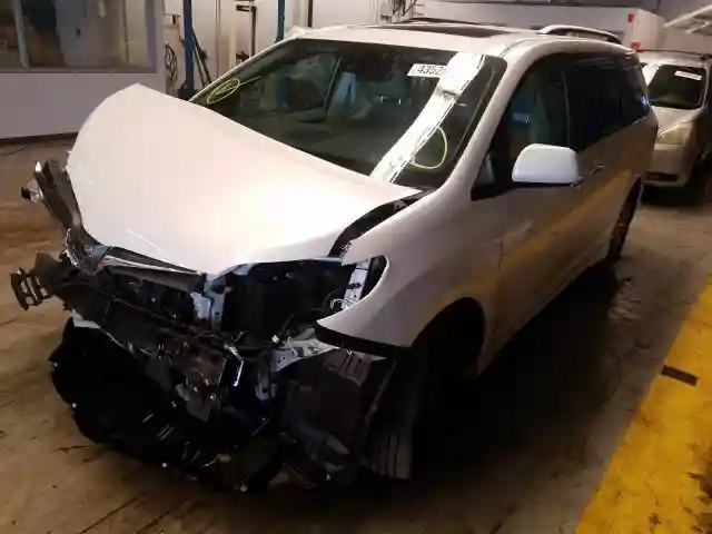 5TDYZ3DC4LS047502 2020 TOYOTA SIENNA XLE-1