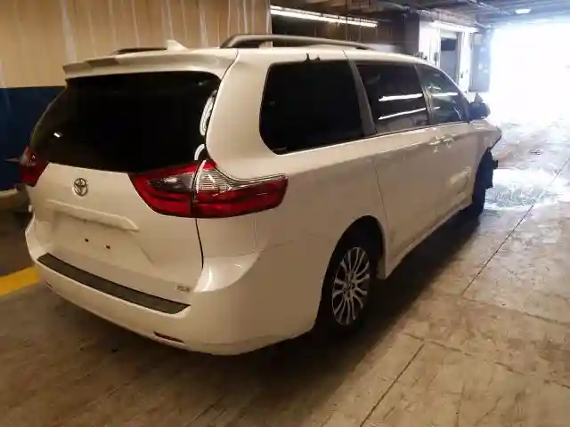 5TDYZ3DC4LS047502 2020 TOYOTA SIENNA XLE-3