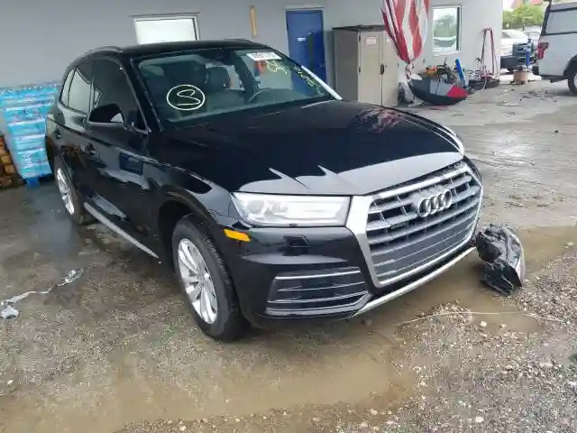 WA1ANAFY7J2127613 2018 AUDI Q5 PREMIUM-0