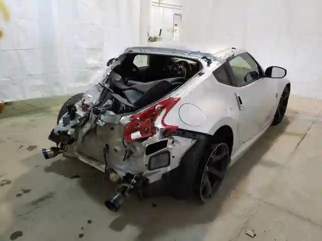 JN1AZ44E59M409112 2009 NISSAN 370Z-3