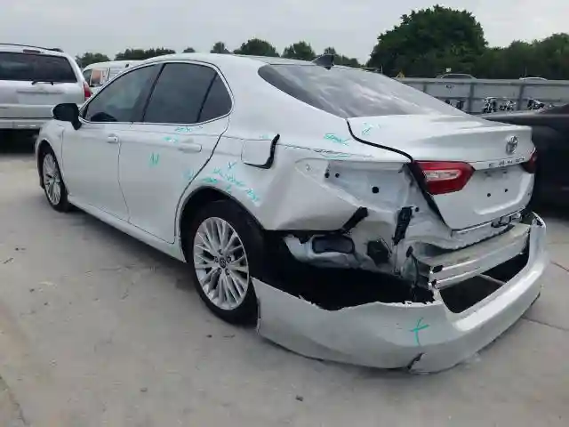 4T1BZ1HK4JU016718 2018 TOYOTA CAMRY XSE-2