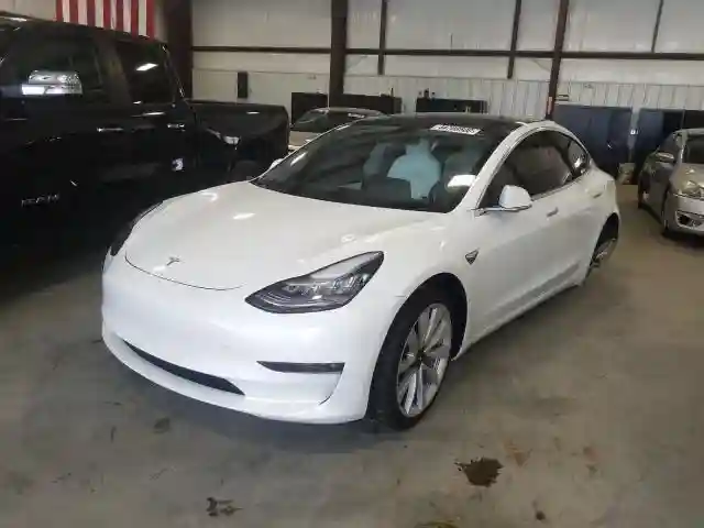 5YJ3E1EB7LF640338 2020 TESLA MODEL 3-1