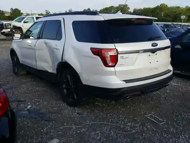 1FM5K7D8XJGB26444 2018 FORD EXPLORER XLT-2