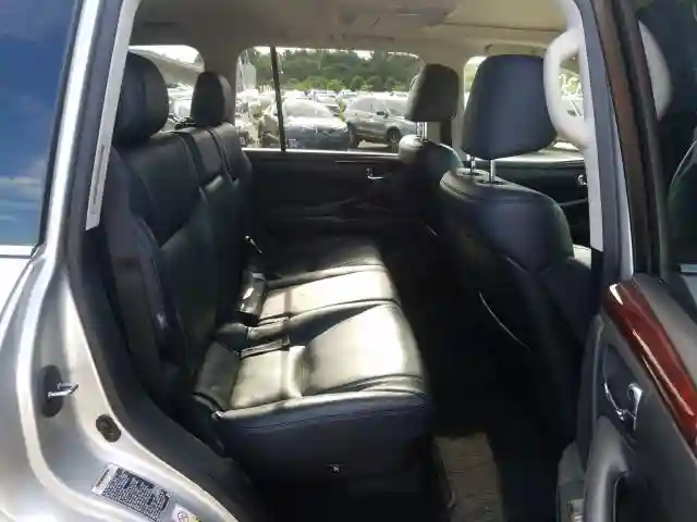 JTJHY7AX4B4075633 2011 LEXUS LX 570-5