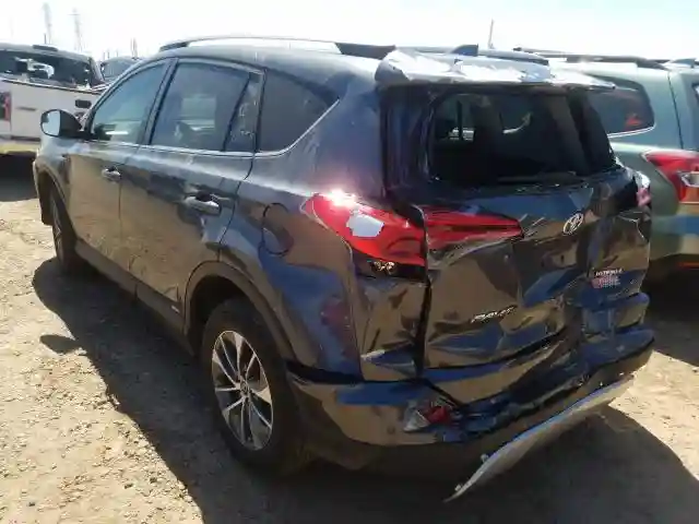 JTMRJREVXJD213190 2018 TOYOTA RAV4 HV LE-2