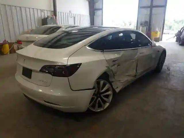 5YJ3E1EB7LF640338 2020 TESLA MODEL 3-3