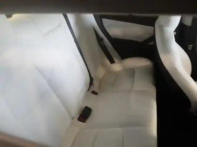 5YJ3E1EB7LF640338 2020 TESLA MODEL 3-5