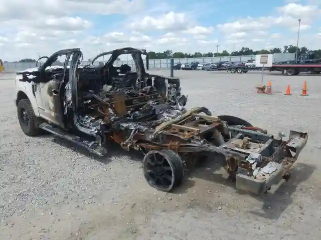 1FT8W3BT4JEB36050 2018 FORD F350 SUPER DUTY-2