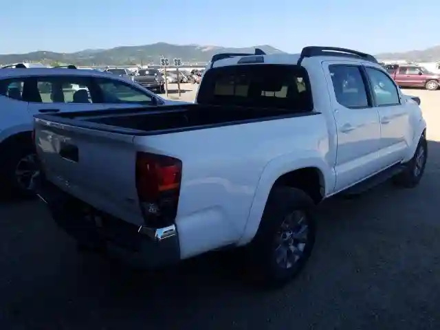 3TMCZ5AN6JM149828 2018 TOYOTA TACOMA DOUBLE CAB-3