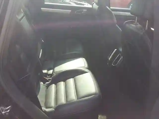 WP1AC2A25BLA82041 2011 PORSCHE CAYENNE TURBO-5