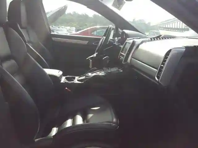 WP1AC2A25BLA82041 2011 PORSCHE CAYENNE TURBO-4