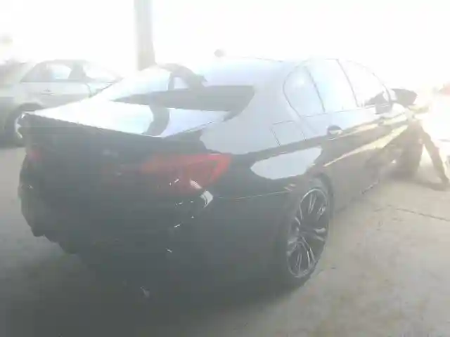 WBSJF0C55KB448390 2019 BMW M5-3