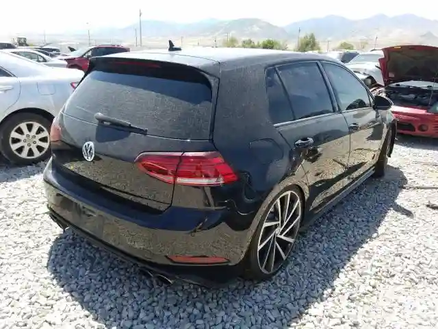 WVWWF7AU9JW185859 2018 VOLKSWAGEN GOLF R-3