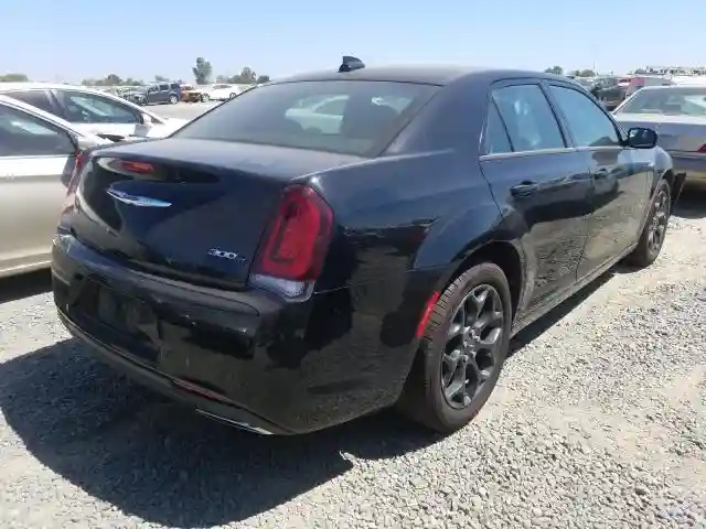 2C3CCAGG5KH632153 2019 CHRYSLER 300 S-3