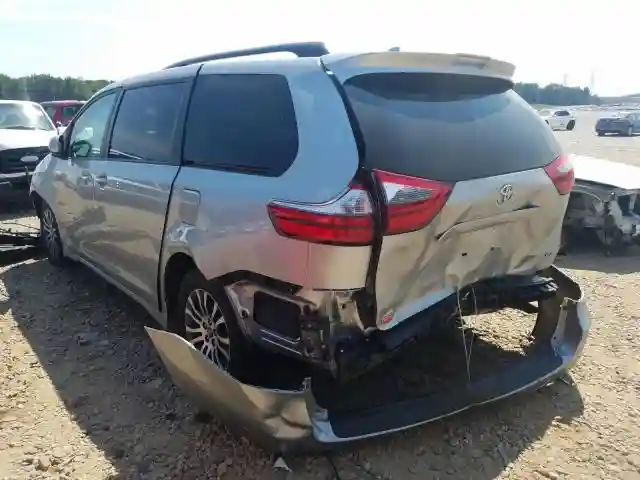 5TDYZ3DC6LS046951 2020 TOYOTA SIENNA XLE-2