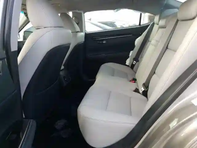 58ABK1GG4JU116134 2018 LEXUS ES 350-5