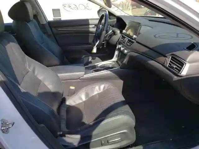 1HGCV2F50JA034062 2018 HONDA ACCORD EXL-4