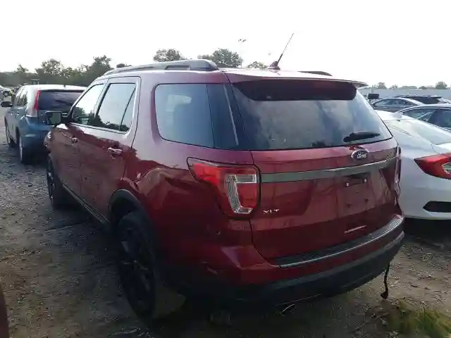 1FM5K8D83JGC30618 2018 FORD EXPLORER XLT-2
