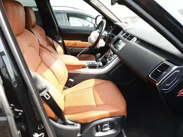 SALWR2FE2HA137941 2017 LAND ROVER RANGE ROVER SPORT SC-4