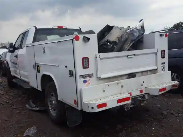 1FD7X2B68KED72257 2019 FORD F250 SUPER DUTY-2
