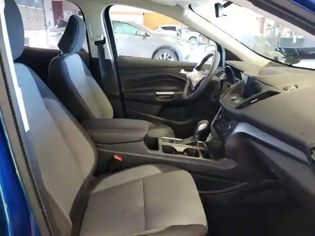 1FMCU9GD8KUA60288 2019 FORD ESCAPE SE-4