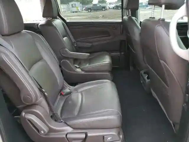 5FNRL6H78JB022995 2018 HONDA ODYSSEY EXL-5
