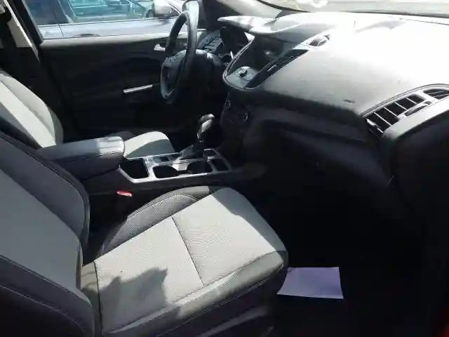 1FMCU9GD5KUA43691 2019 FORD ESCAPE SE-4