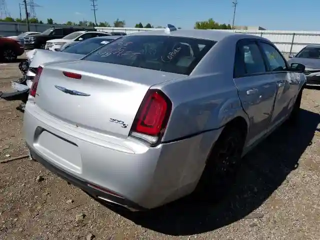 2C3CCAGG5LH138943 2020 CHRYSLER 300 S-3