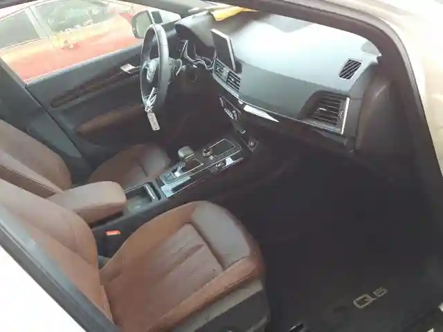 WA1BNAFY1J2161373 2018 AUDI Q5 PREMIUM PLUS-4