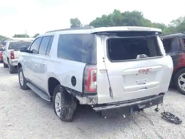 1GKS2GKC5KR287812 2019 GMC YUKON XL K1500 SLT-2