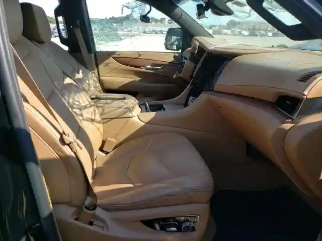 1GYS4DKJ2HR224592 2017 CADILLAC ESCALADE PLATINUM-4