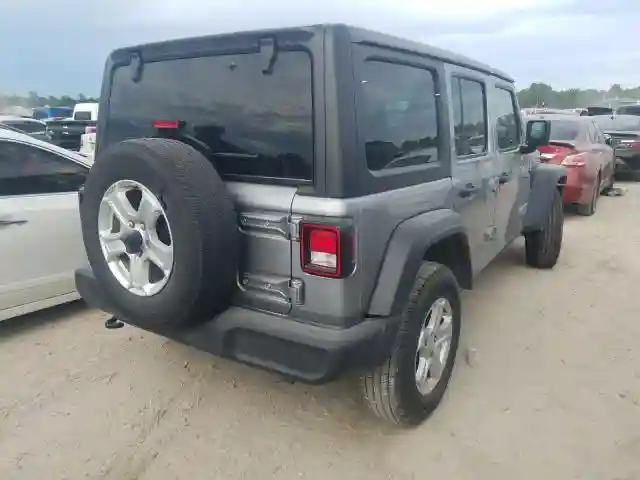 1C4HJXDN5KW588878 2019 JEEP WRANGLER UNLIMITED SPORT-3