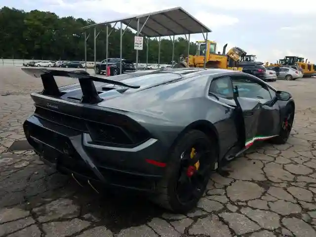 ZHWUD4ZF6KLA11472 2019 LAMBORGHINI HURACAN PERFORMANTE-3
