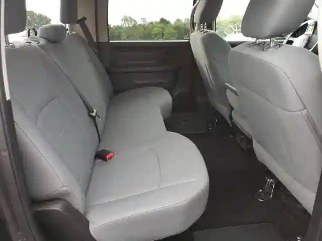 1C6RR7KT9ES267363 2014 RAM 1500 ST-5