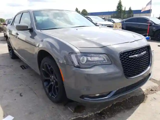 2C3CCABGXKH639123 2019 CHRYSLER 300 S-0