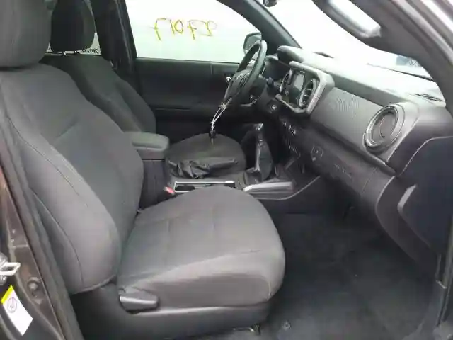 5TFCZ5AN8KX184687 2019 TOYOTA TACOMA DOUBLE CAB-4