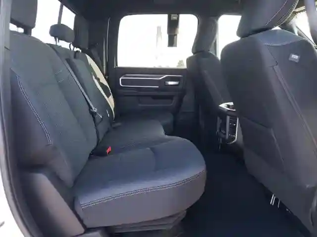 3C63R3HLXKG526256 2019 RAM 3500 BIG HORN-5