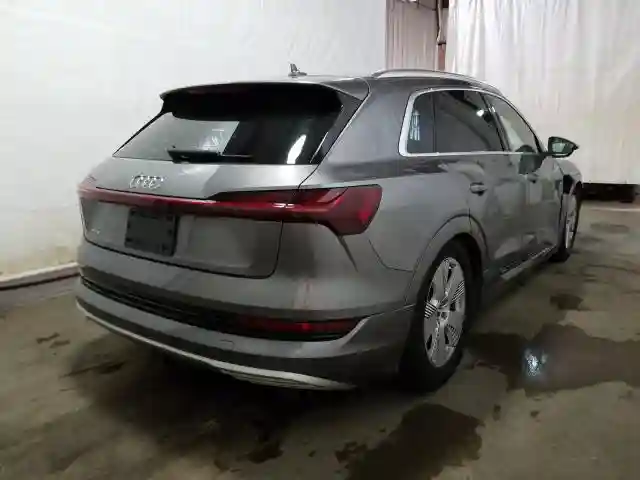 WA1VAAGE9KB012045 2019 AUDI E-TRON PRESTIGE-3