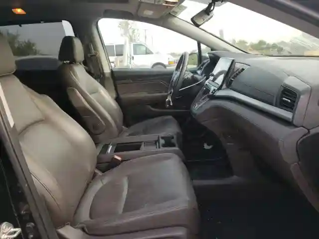 5FNRL6H74JB077962 2018 HONDA ODYSSEY EXL-4