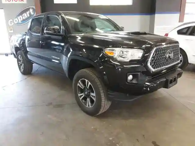 3TMCZ5AN2JM149535 2018 TOYOTA TACOMA DOUBLE CAB-0