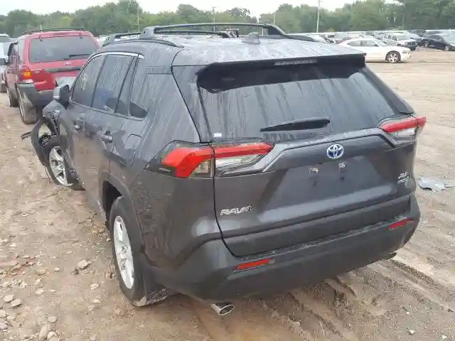 JTMRWRFV6LD068829 2020 TOYOTA RAV4 XLE-2
