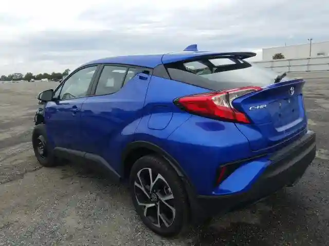 NMTKHMBX9LR109768 2020 TOYOTA C-HR XLE-2