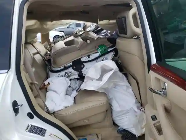 JTJHY00W384000558 2008 LEXUS LX 570-5