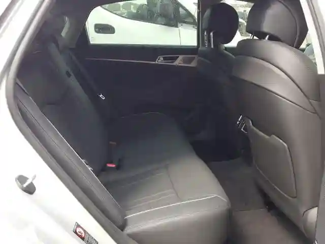 KMTFN4JE9KU323974 2019 GENESIS G80 BASE-5