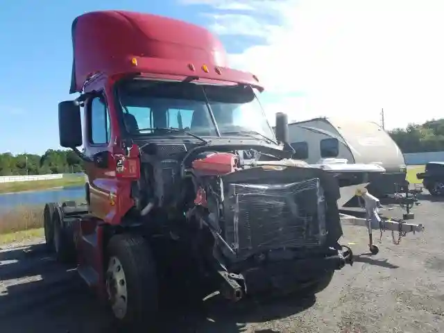 3AKJGBDV0FSGG3637 2015 FREIGHTLINER CASCADIA 113-0